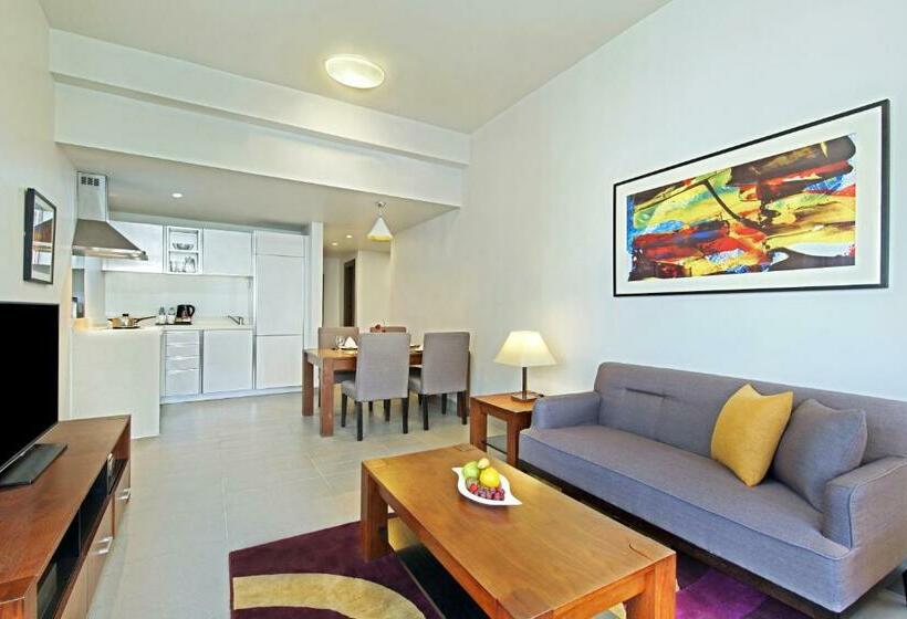 شقة ديلوكس غرفة واحدة, The Curve