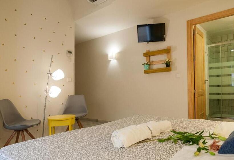 اتاق استاندارد, The Nomad Hostel&pension