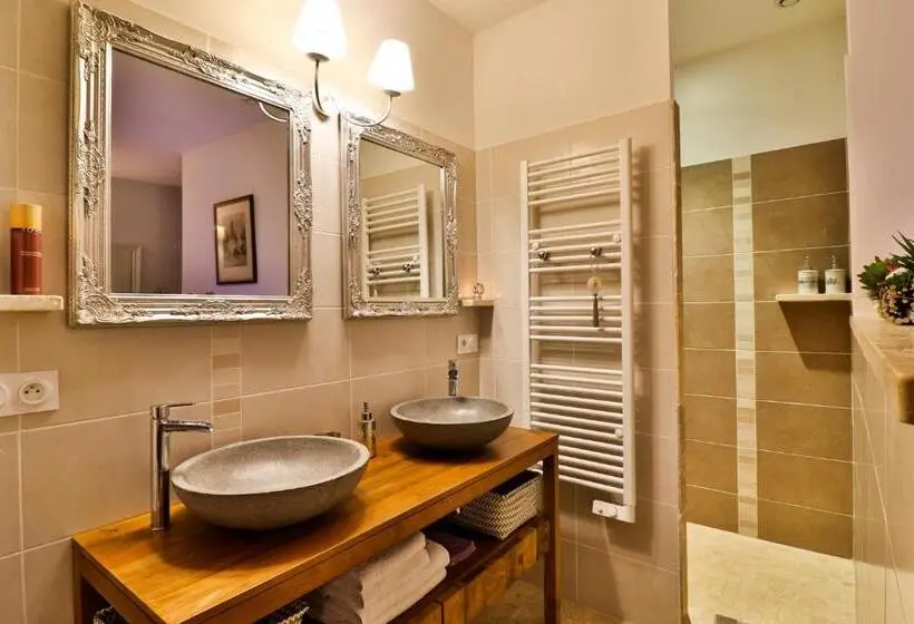 デラックスルーム, B&b Temps Suspendu Provence