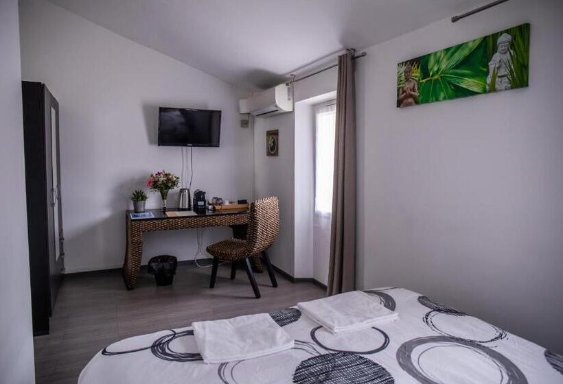 غرفة قياسية, Auberge Sainte Marguerite