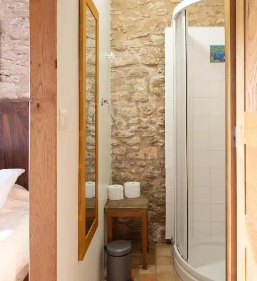 Deluxe-sviitti, Chambre D'hôtes La Rossillonie