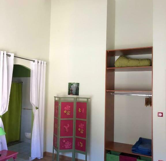 غرفة قياسية, Domaine De Flo