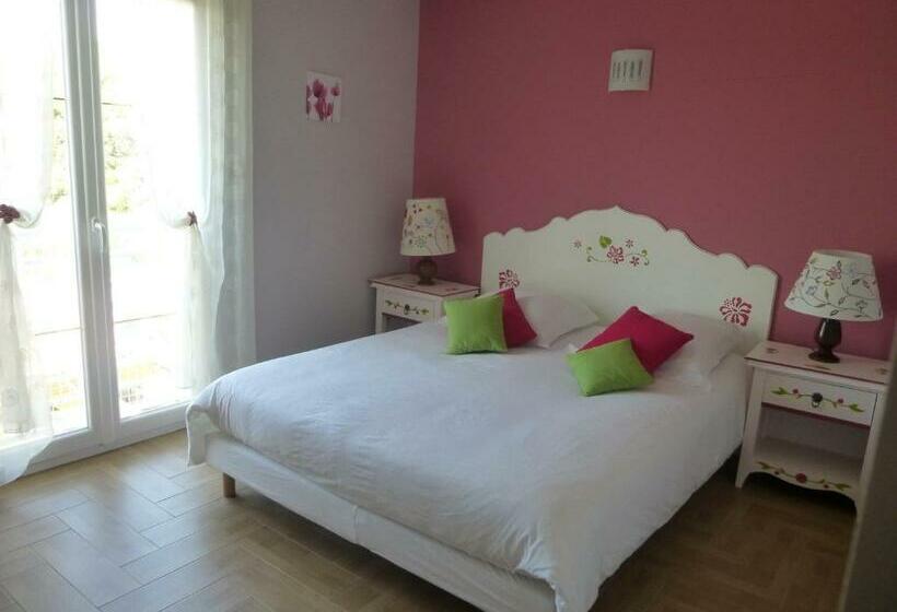 جناح عائلي, Domaine De Flo