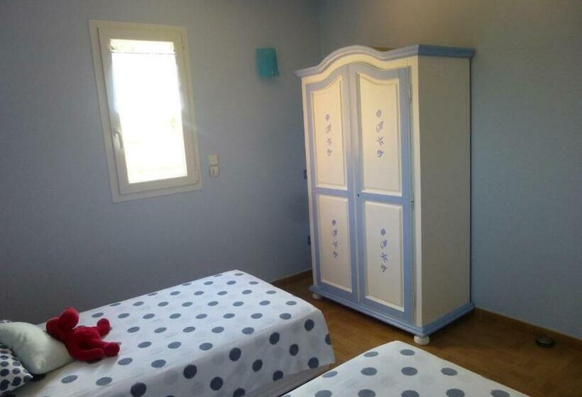 جناح عائلي, Domaine De Flo