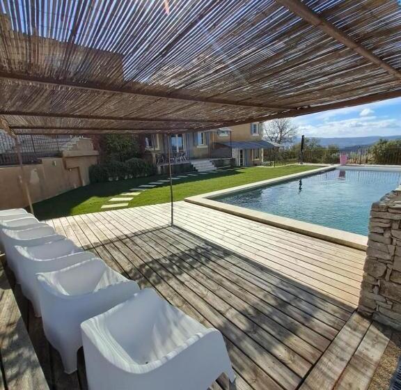 Дом 1 Спальня, Les Grenadiers De Saint Sat