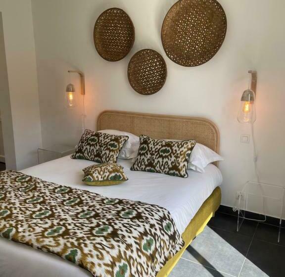 Номер Стандарт Вид на Сад, L Albitru