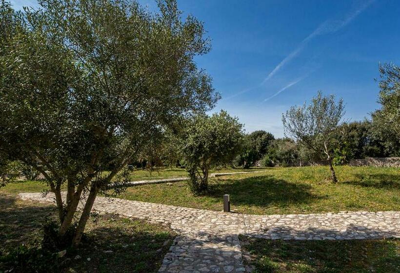 Номер Стандарт Вид на Сад, L Albitru