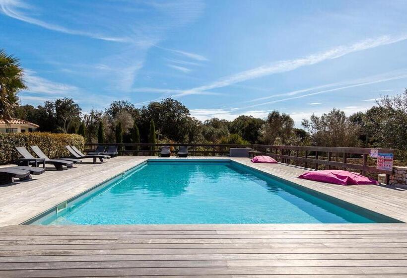 Номер Superior Вид на Сад, L Albitru