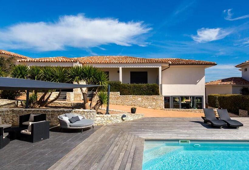 Номер Superior Вид на Сад, L Albitru