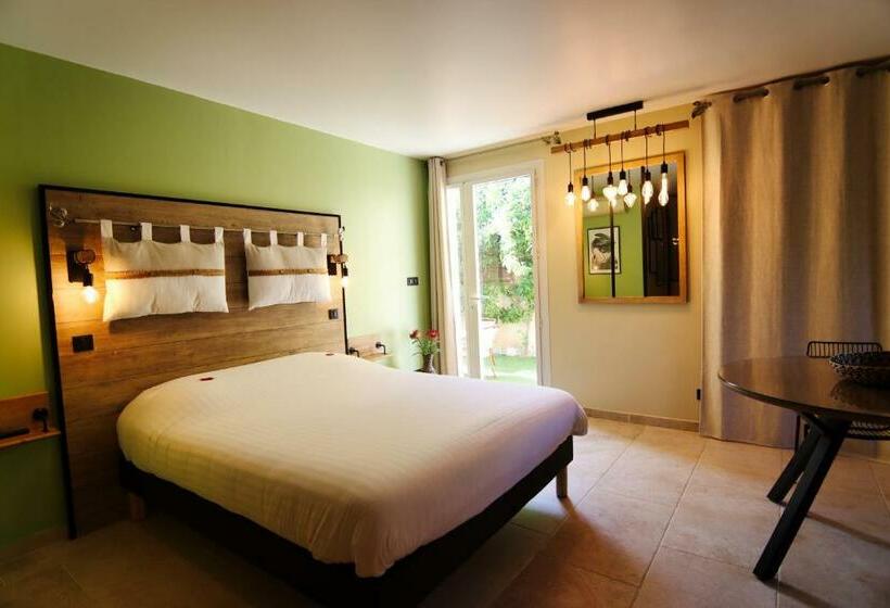 Номер Superior, La Demeure Insoupconnée