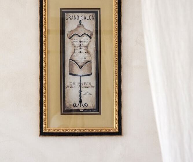 Номер Deluxe Вид на Море Боковой, La Demeure Insoupconnée