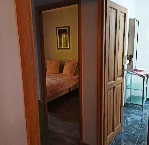 Suite 2 Chambres, La Maison Rouge