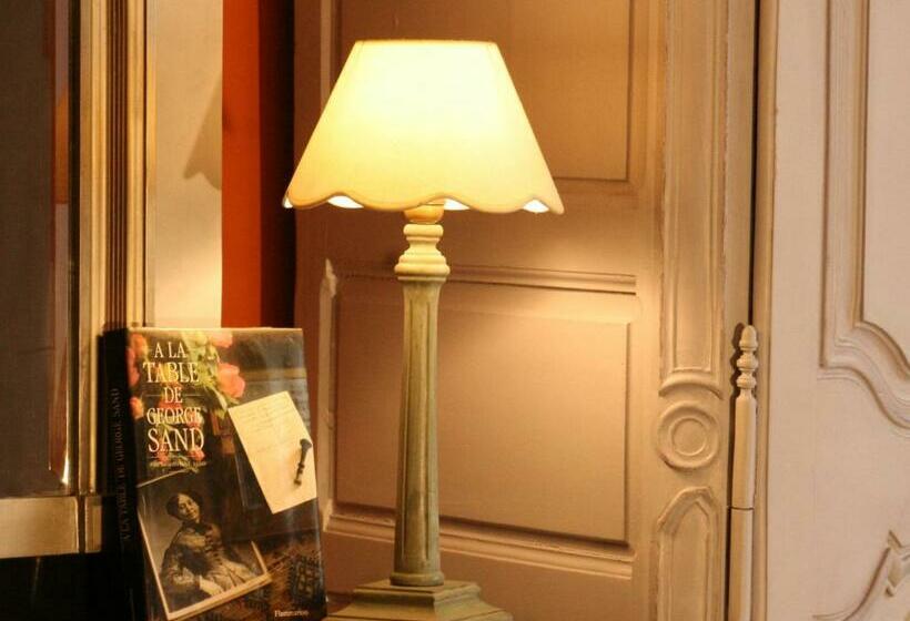 Quarto Familiar, Les Chambres Des Dames