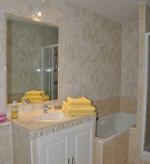 标准间, Les Cigales