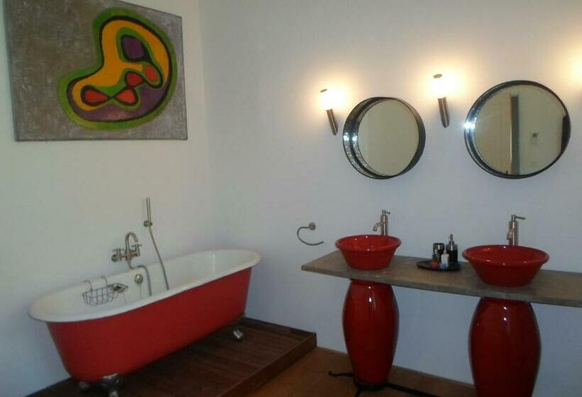 חדר דלוקס לשלושה, Pavillon De Beauregard