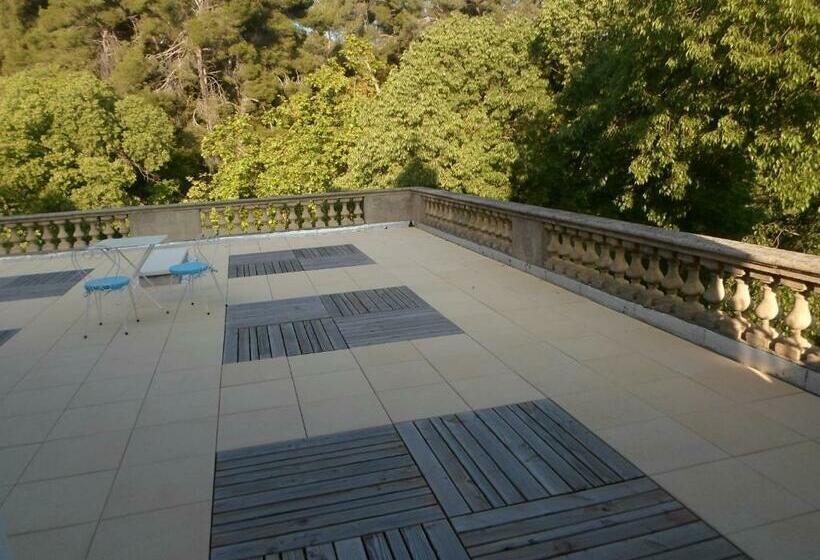 חדר דלוקס לשלושה, Pavillon De Beauregard