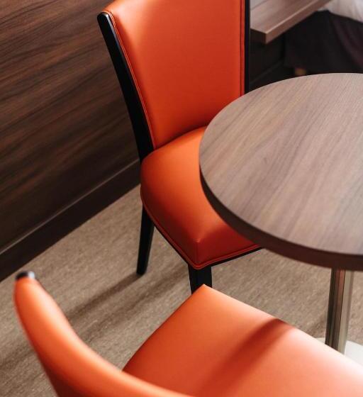 جناح, Café Du Trinquet