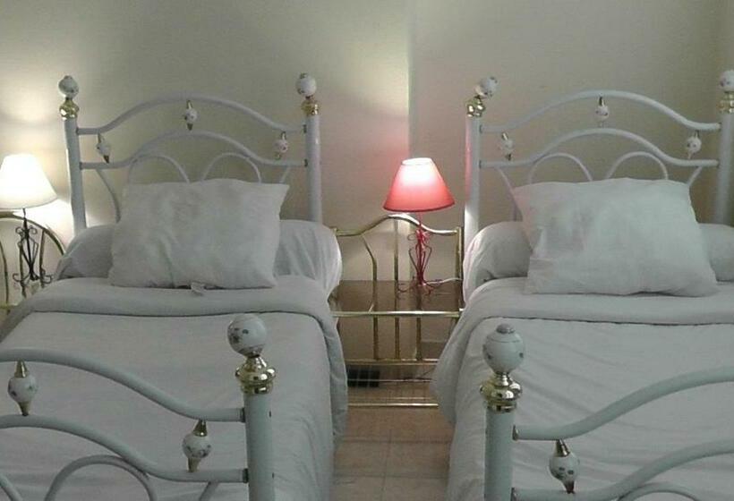 اتاق استاندارد, Hôtel De La Renaissance