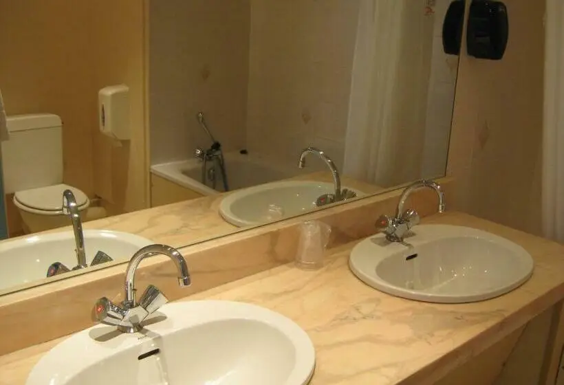 Standard-huone, Hôtel Le Lacuzon