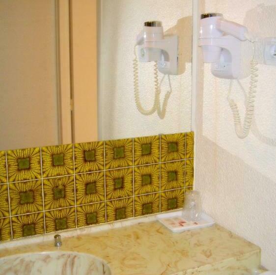 Семейный Номер, Motel Des Bruyères