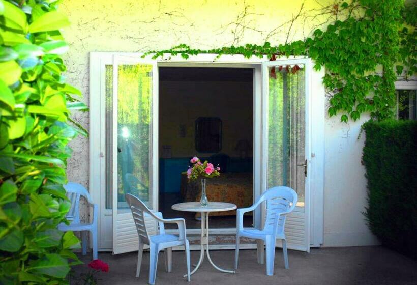 غرفة قياسية, Motel Des Bruyères