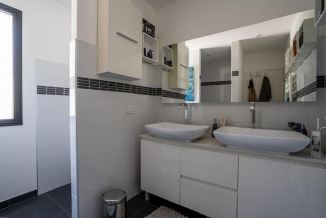 Люкс Deluxe Вид на Море, Villa Louancelie B&b