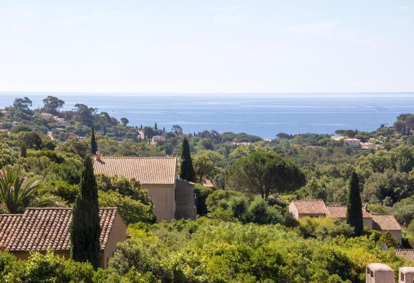 Люкс Deluxe Вид на Море, Villa Louancelie B&b