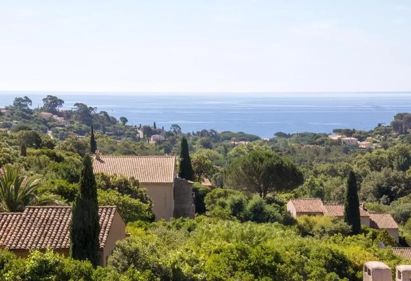 Deluxe Suite Sea View, Villa Louancelie B&b