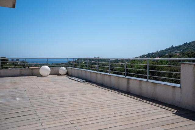 Люкс Deluxe Вид на Море, Villa Louancelie B&b