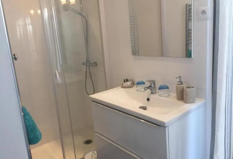Deluxe-huone Merinäkymä Parveke, Villa Louancelie B&b