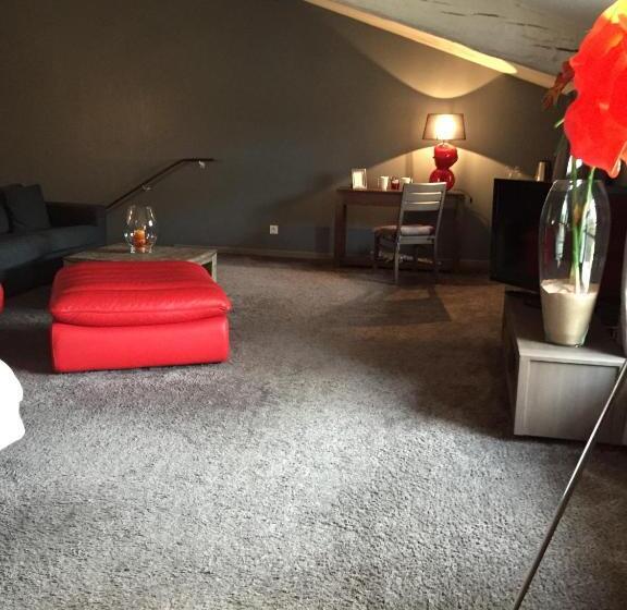 디럭스 룸, Au Lavoir