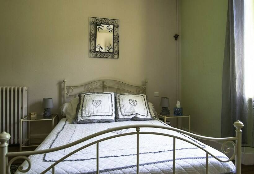 Номер Стандарт, Au Petit Verger