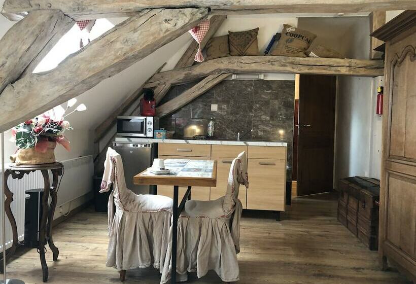 סוויטה משפחתית, Aux Logis De La Solre