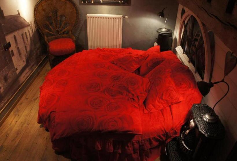 חדר רומנטי, Aux Logis De La Solre