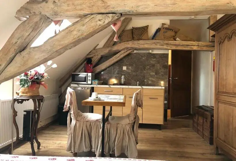 クラシックスイート, Aux Logis De La Solre