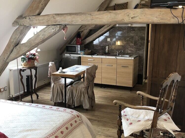 סוויטה משפחתית, Aux Logis De La Solre