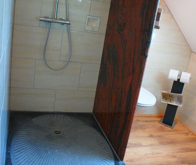 סוויטה משפחתית, Aux Logis De La Solre