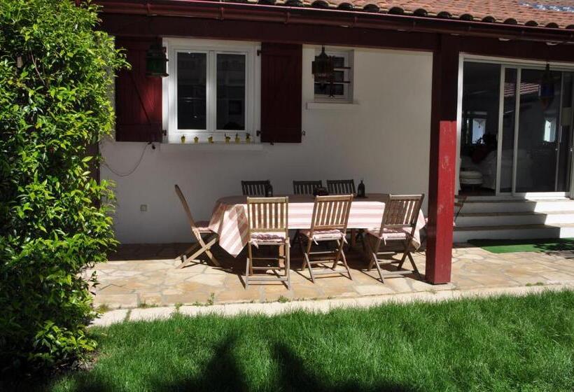 جناح غرفتين نوم, Chez Phil Et Dom