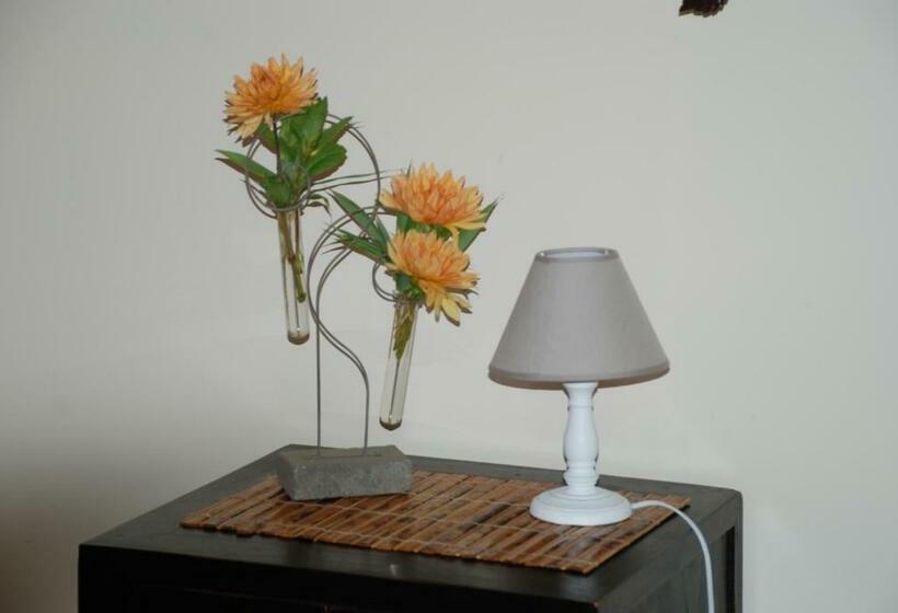 标准间, Domaine De L'oie Rouge