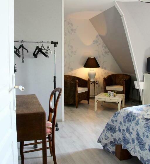 غرفة قياسية, En Bord De Seine