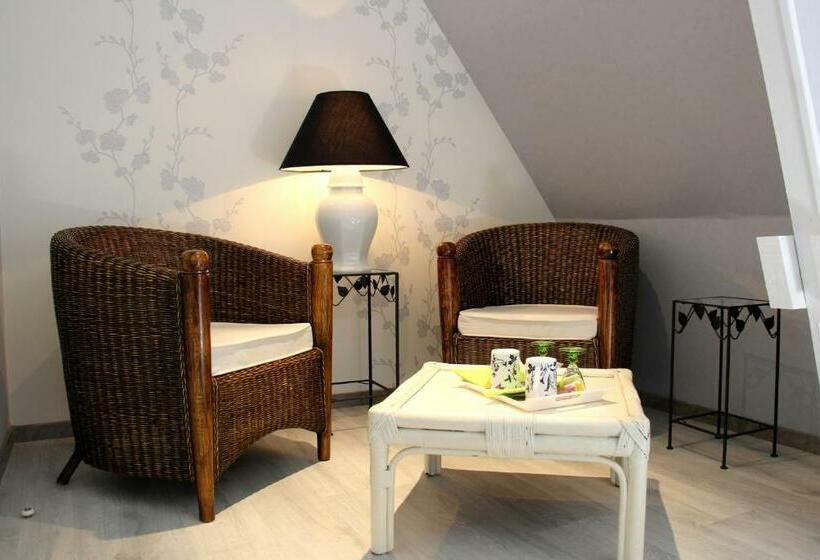 غرفة قياسية, En Bord De Seine