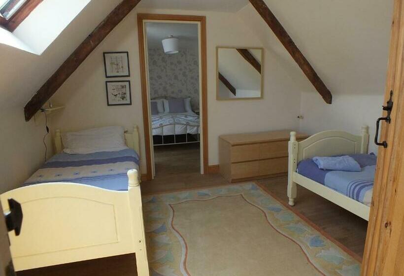 Семейный Номер, Gites De Lenvos