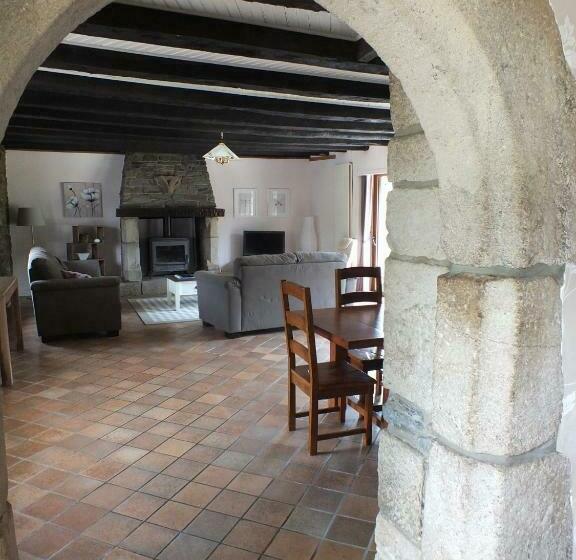 Семейный Номер, Gites De Lenvos