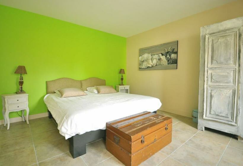 غرفة قياسية, La Closerie De L Aventure