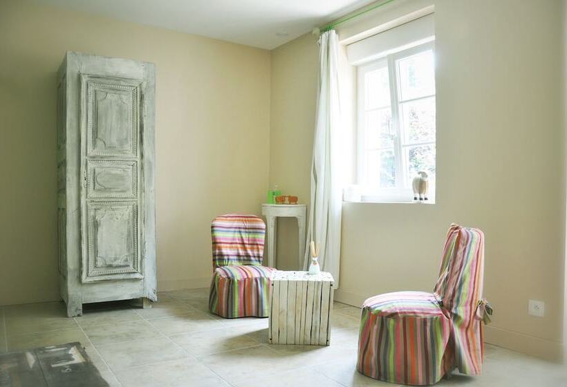 غرفة قياسية, La Closerie De L Aventure