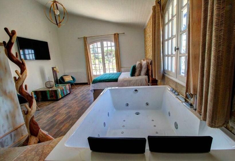 ハイドロマッサージバス付きスイート, La Demeure De L'arche