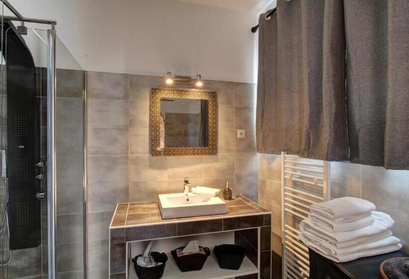 プールビュースタンダードルーム, La Demeure De L'arche