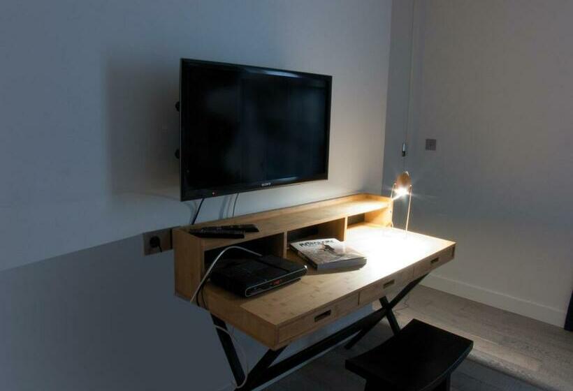 デラックスルーム, La Maison De Léa