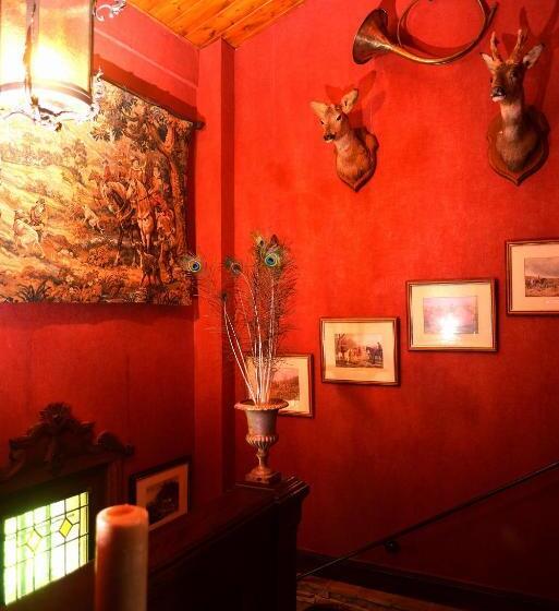 جناح, La Minauderie