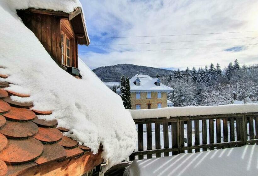带山景的复式房间, Le Valombre